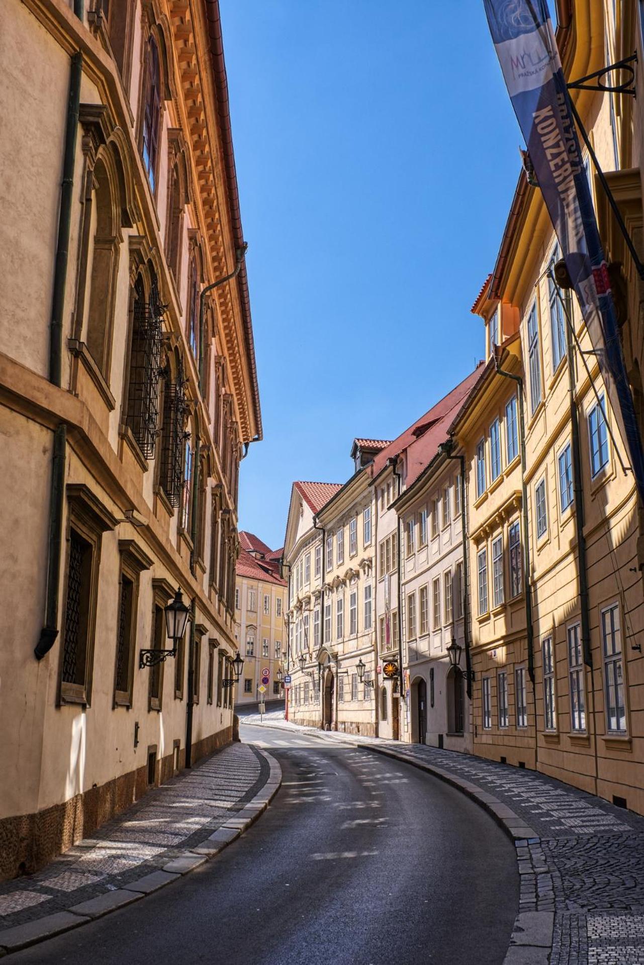 Modaloft Duplex By Rentez Apartmán Praha