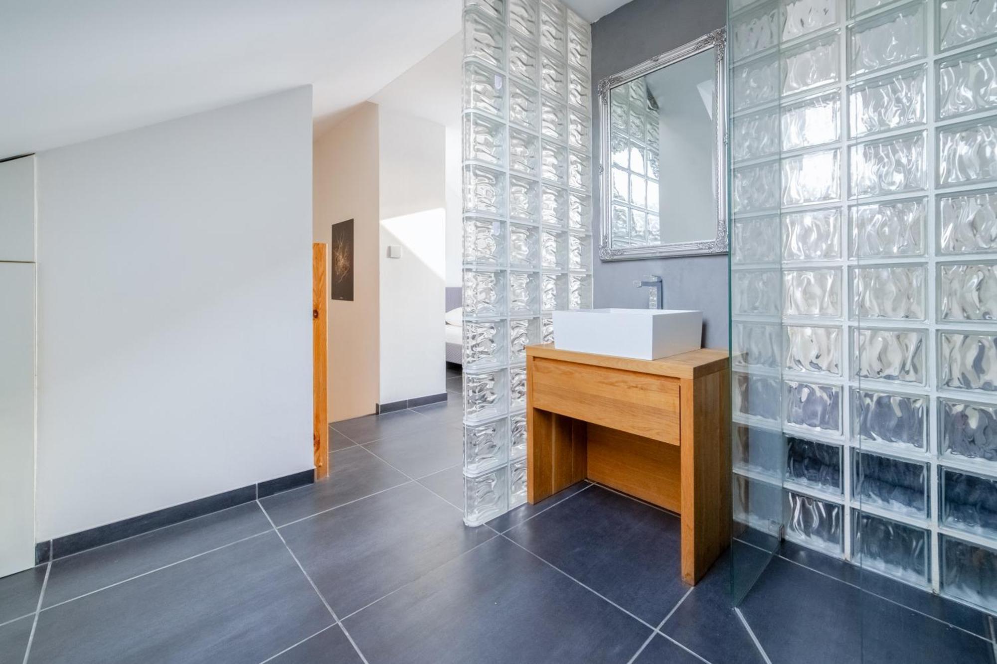 Modaloft Duplex By Rentez * Praha
